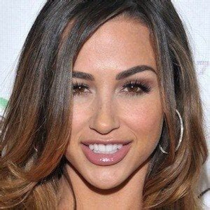 Ana Cheri Bio