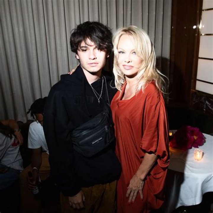 Uncovering Wealth And Financial Insights