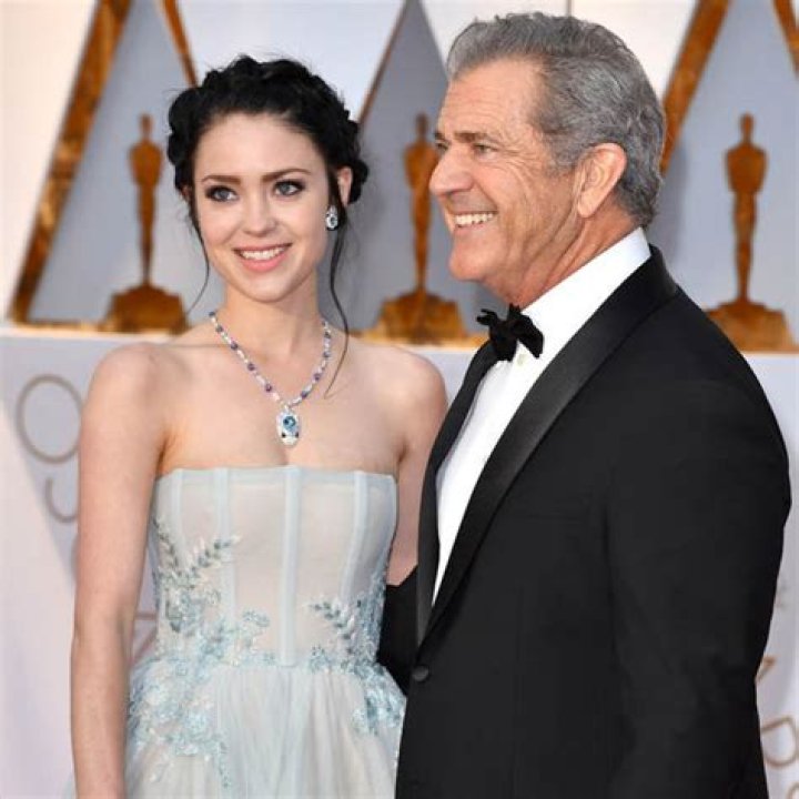 Mel Gibson Gf
