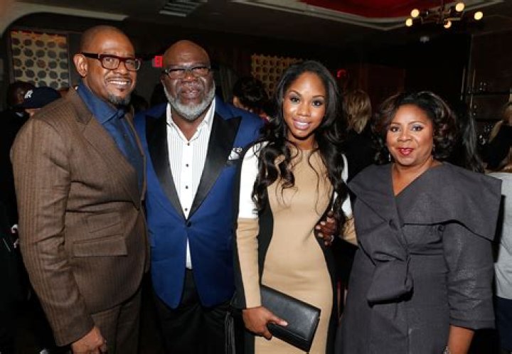 Td Jakes Family Photos