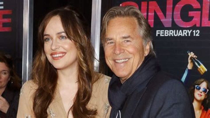 The Significant Age Gap: Uncovering The Age Difference Between Chris Martin And Dakota Johnson